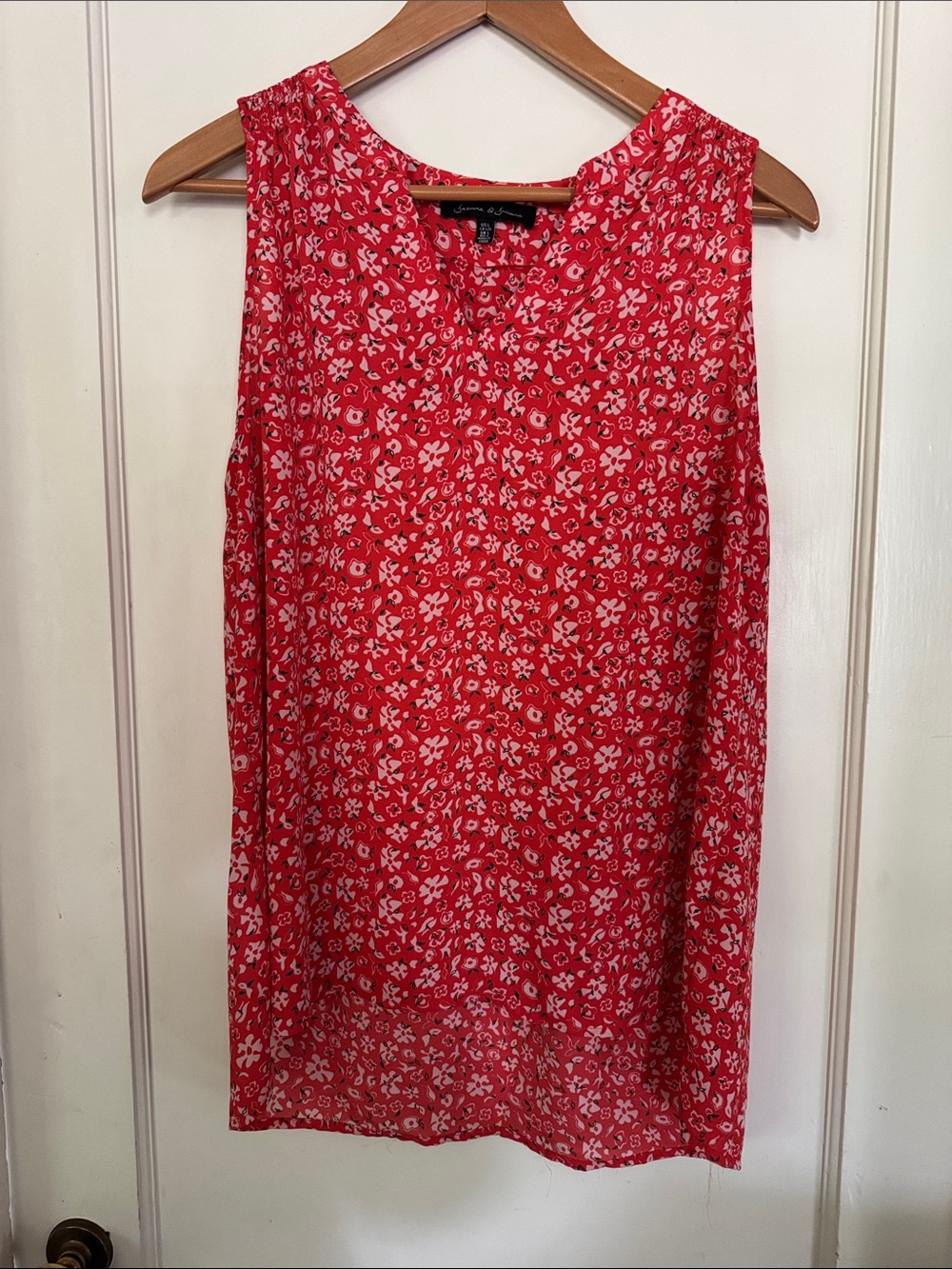 Red Floral Sleeveless V-Neck Women's Camisole